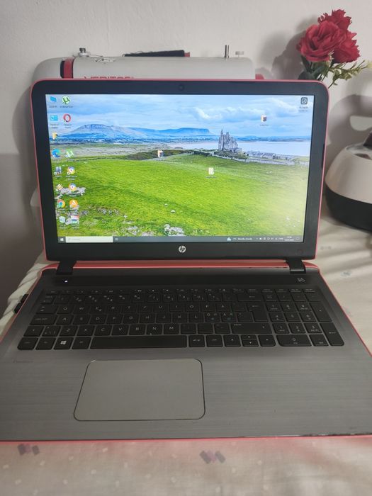 „Laptop HP Pavilion 15.6 inch / 12GB RAM / SSD”.
Proc
