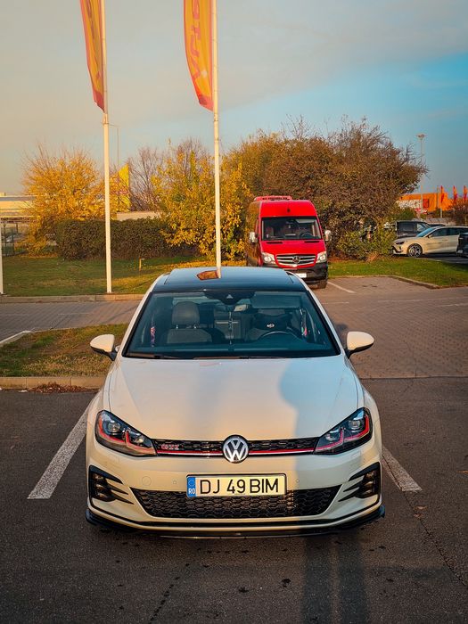 VOLKSWAGEN  GOLF 7.5 GTI Performance