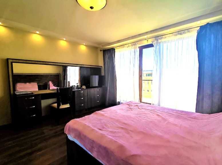 Дава се под наем Тристаен апартамент в Варна, Център - 140 кв.м за 900 € - Снимка #4