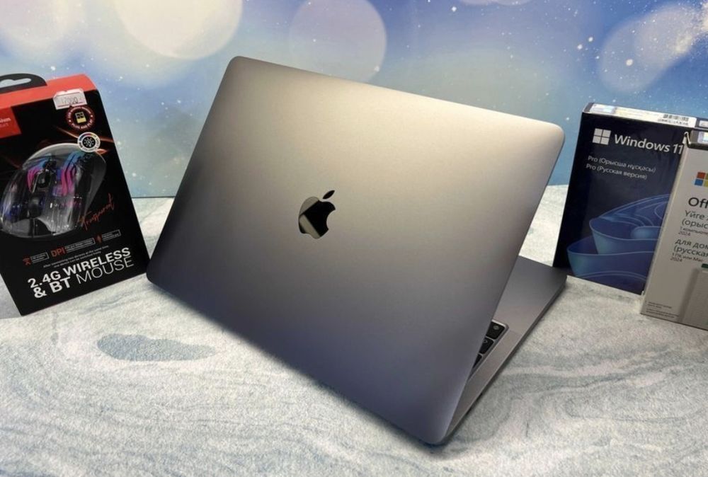 MacBook 13 2020 в хорошем состояние