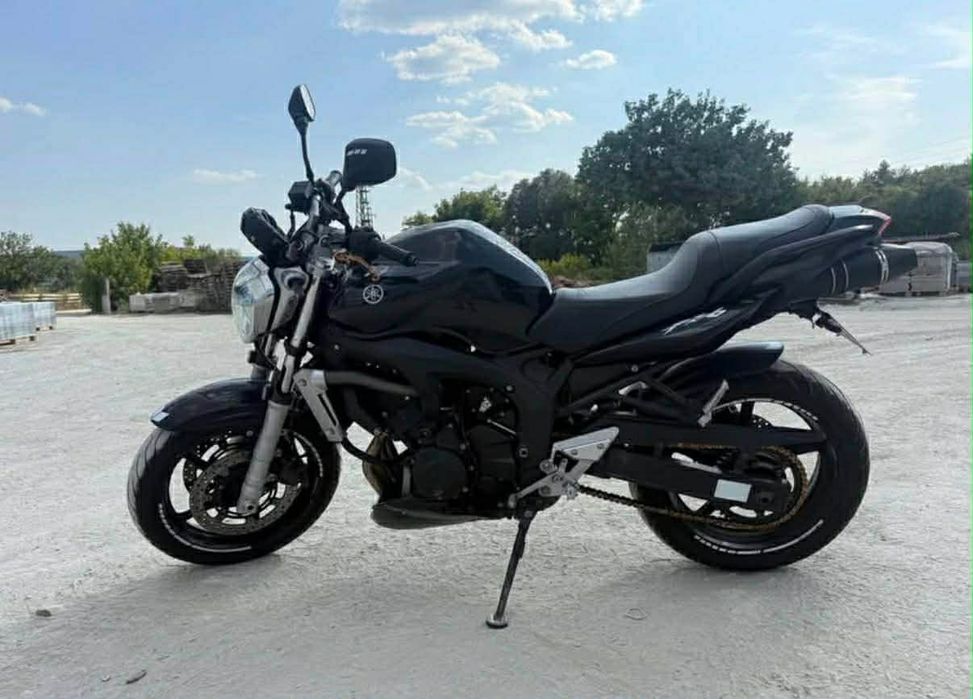 YAMAHA FZ6 2005 година