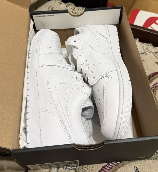 Оригинальные кроссовки Air Jordan 1 low