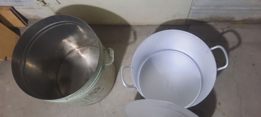 Продаётся кастрюли.