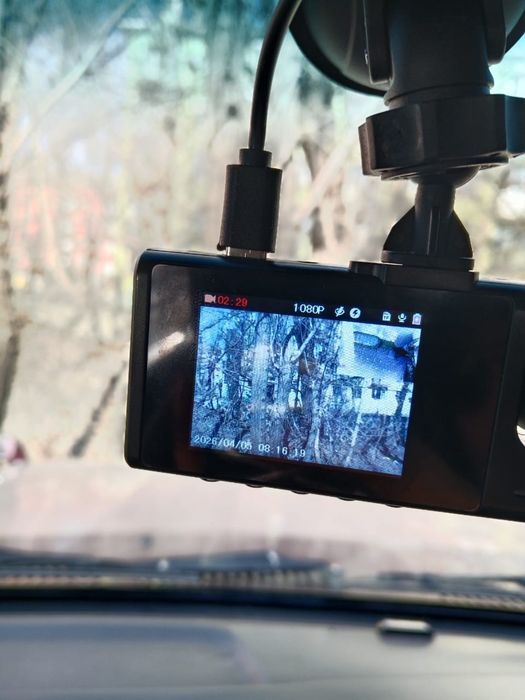 Видеорегистраторы два.