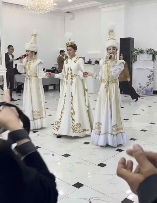 Танцевальные костюмы