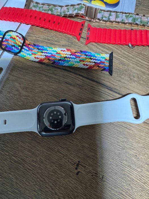 Ceas smartwatch apple
