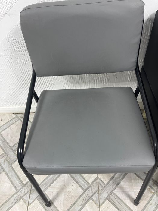 Продается стулья офисные