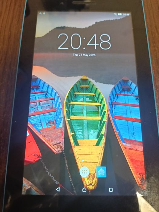 Tableta Lenovo tb3-720f