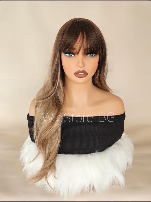 Светло кестенява омбре перука с бретон