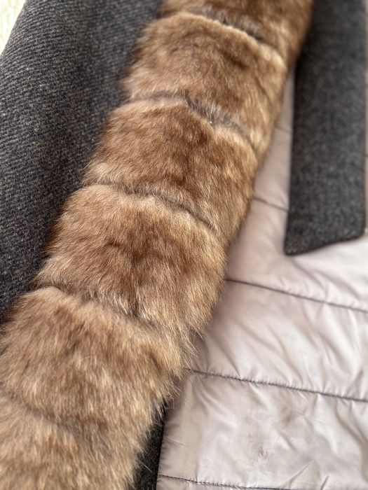 Пальто зимнее (шерсть, песец)