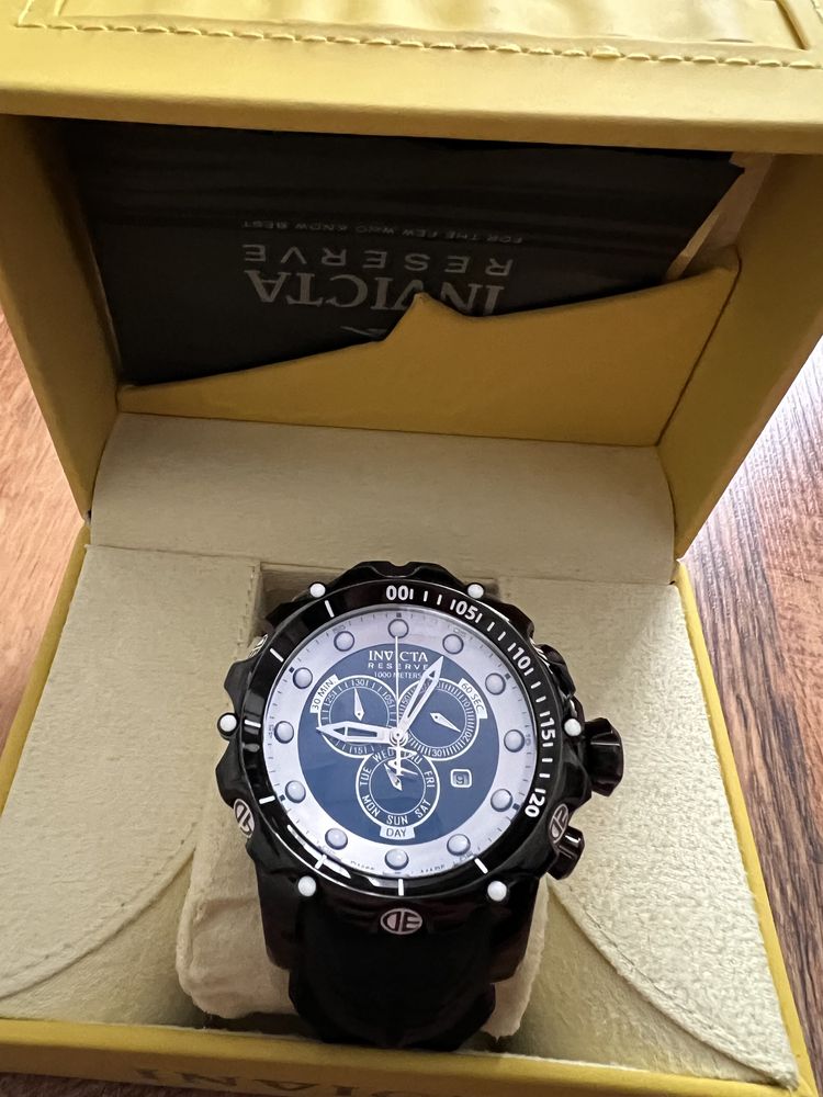 Invicta 20399 on sale