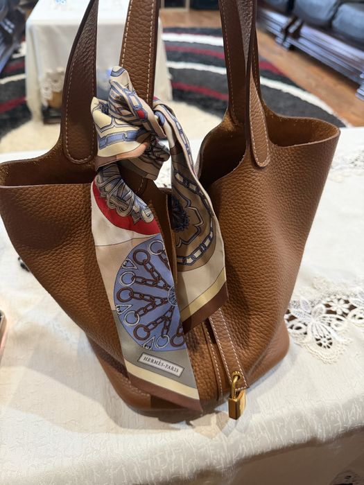Hermés Picotin Lock 26 Bag (Gold)
