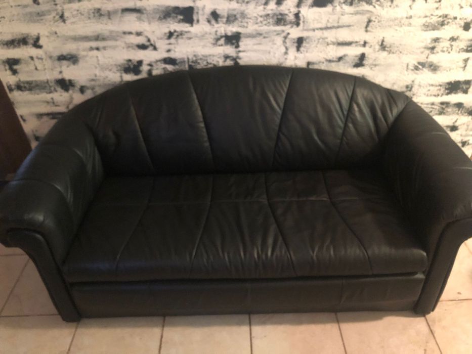De vanzare  canapele piele + o masa sticla