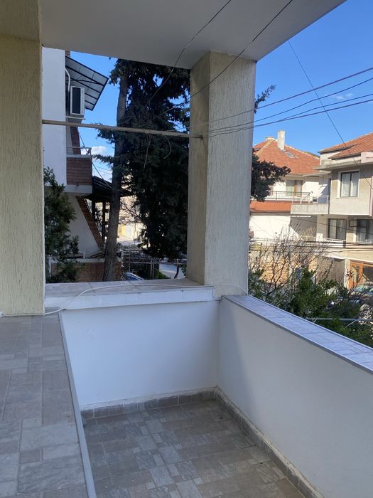 Дава се под наем Етаж от къща в Варна, Виница - 70 кв.м за 398.82 € - Снимка #1