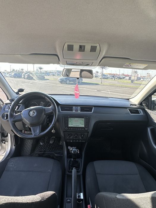 Skoda Rapid 2015, 1.6 diesel, 90 CP. 164145 de km‼️