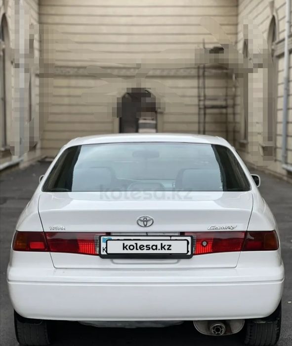 Срочно продам тайота камри 25