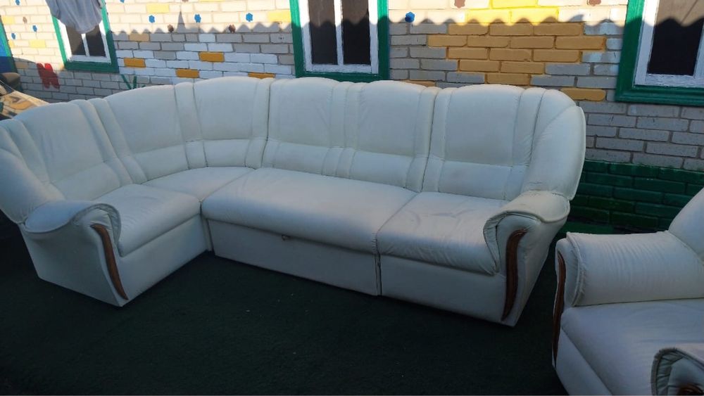 Продам угловой диван