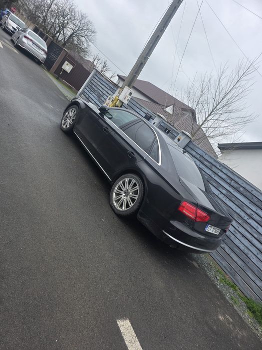 Vind audi A8  3.0diesel Quattro Matrix .long president