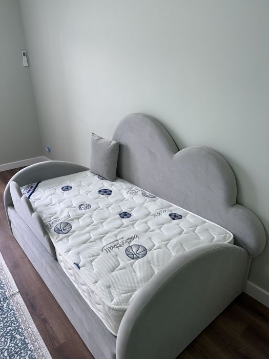 Детская кровать облако 120*90 с матрасом