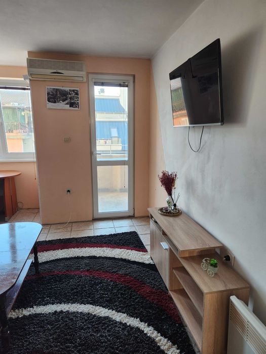 Дава се под наем Тристаен апартамент в Варна, Базар Левски - 74 кв.м за 500 € - Снимка #5