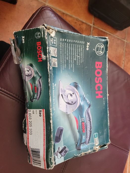 Bosch Xeo, mașina de tăiat covoare