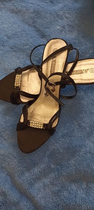 Дамски сандали и обувки номер 39