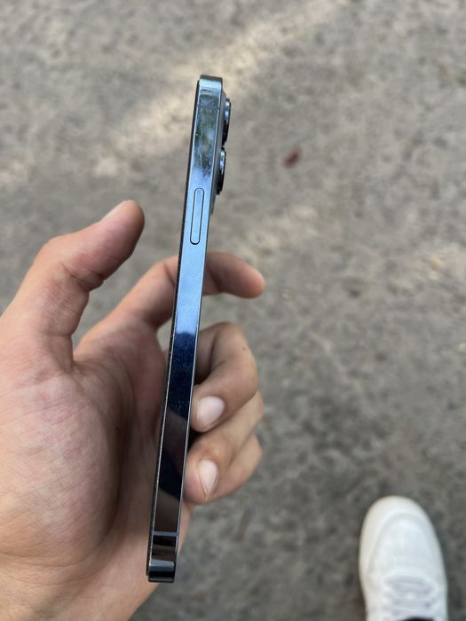Продам айфон 13 про Max