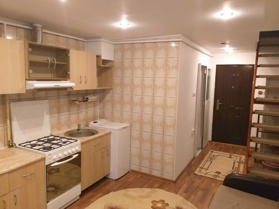 PF inchiriez apartament 2 camere, Pacurari vis a vis de Mega Image