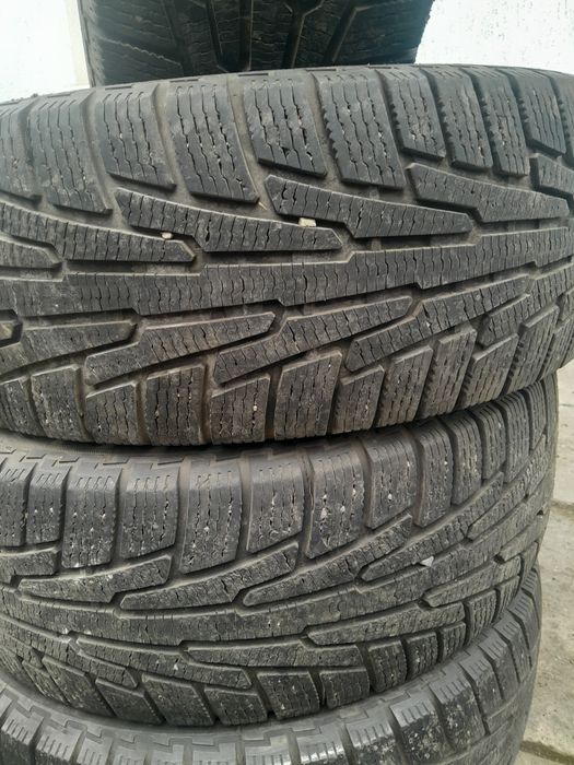 Срочно продам шины Нокиан 265/65/17