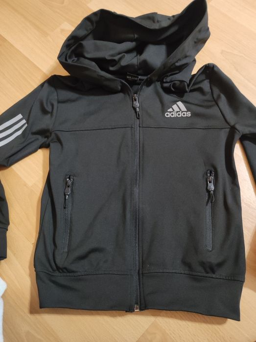 Горнище adidas  размер  128 черен цвят