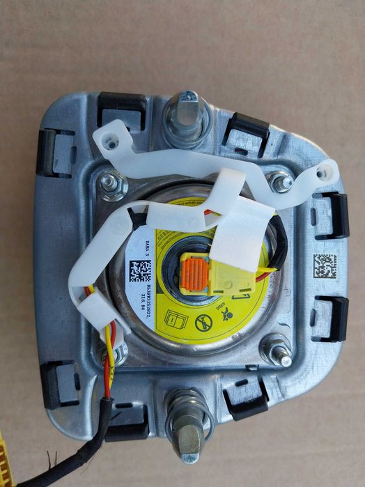 Vand airbag volan Tesla model Y Juniper