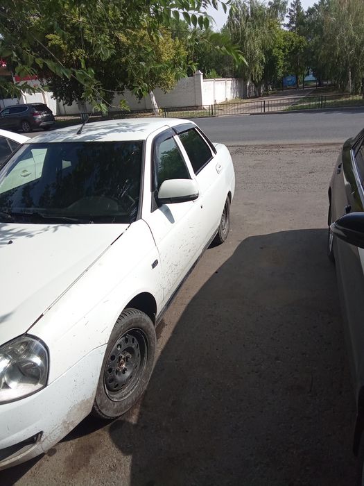 Продам приору 2013год