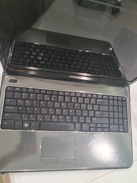 Лаптоп много запазен с ssd