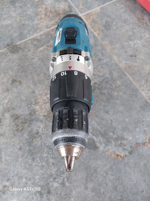 Bormasina cu percutie Makita