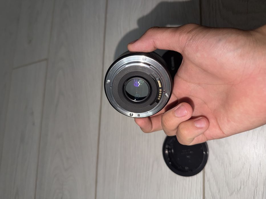Canon EF 50mm f/1.8 STM
