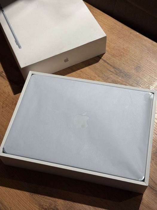НОВЫЙ! Macbook Air M4 16/256