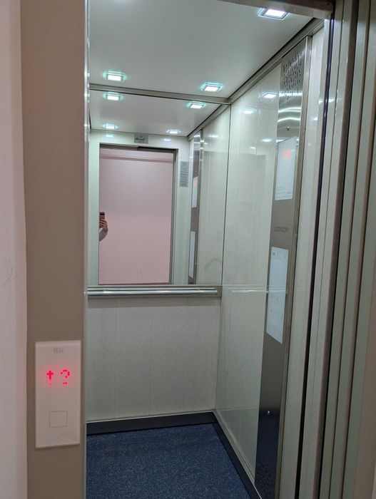 Inchiriez garsoniera Residential Apusului 1 prima inchiriere