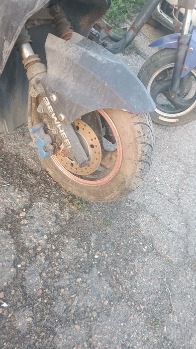 Продам запчасти для скутера