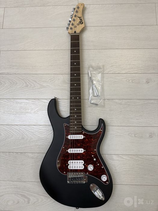 Электрогитара cort g110