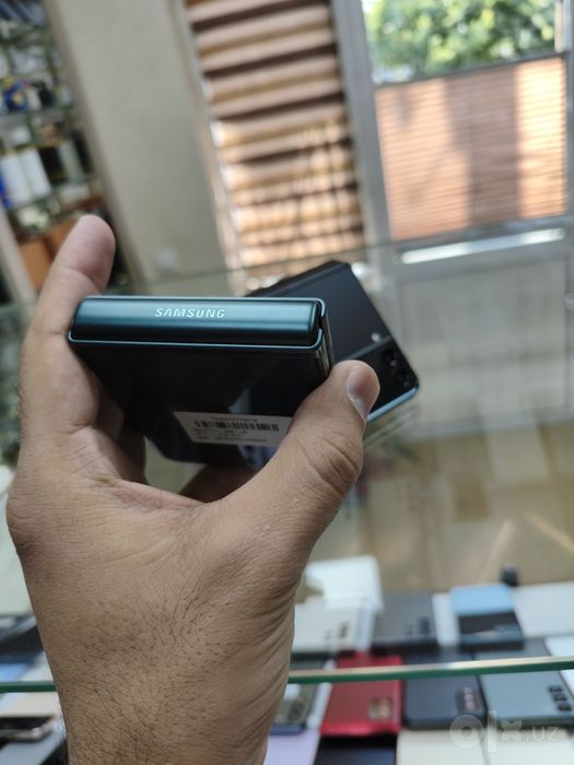 Samsung Flip 3 256GB