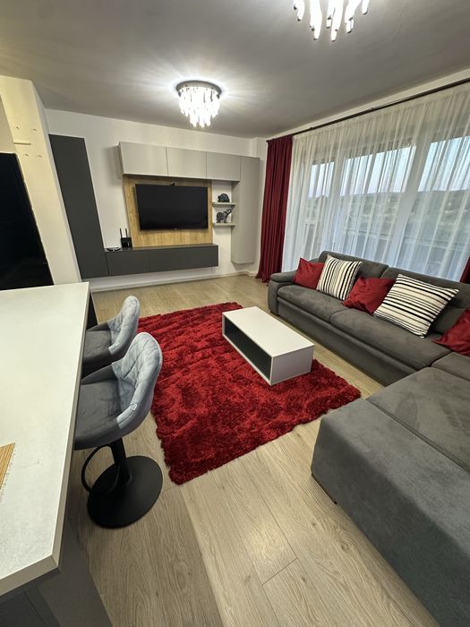 Inchiriez alartament 3 camere Grand Park Residence