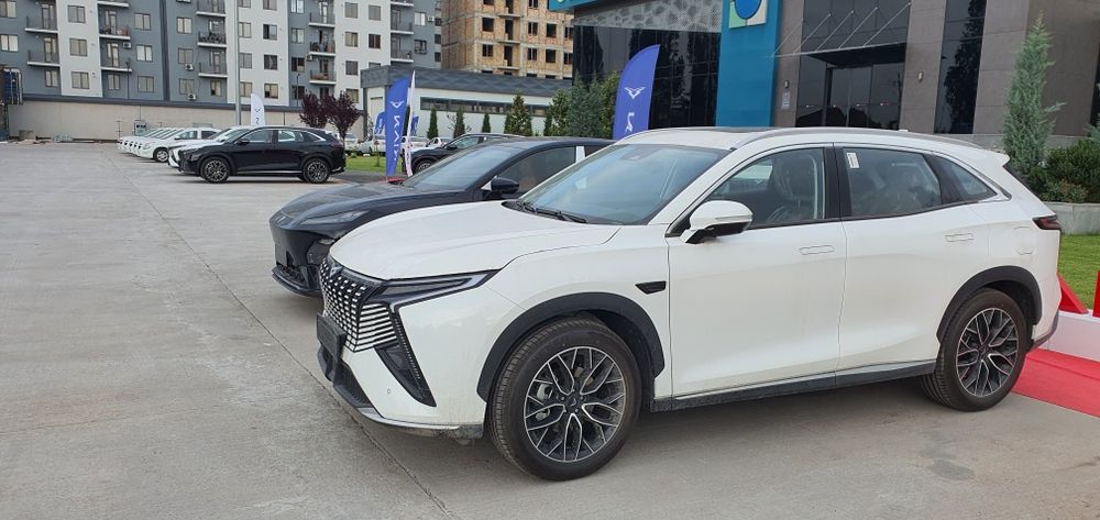 Kaiyi x7 Hybrid: 7 örindiqli, 5litr/100km