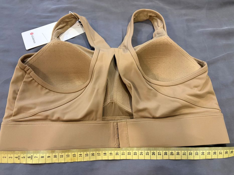 Ново Lululemon бюстие L