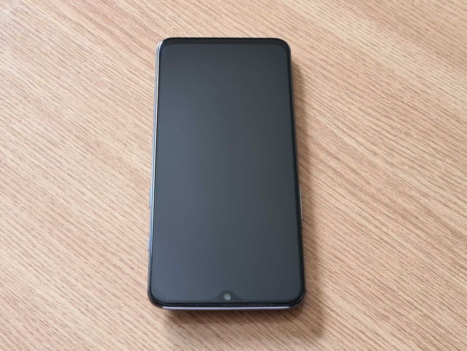 OnePlus 7; Mirror Gray; 256 GB; 8 GB RAM; Ca Nou