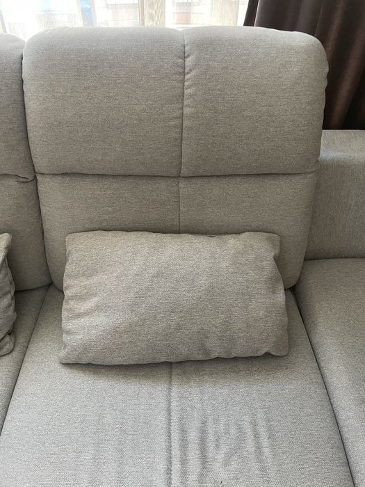 Сив диван Айко + подарък масичка