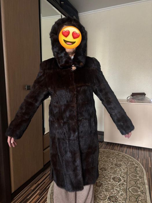 Продаёться  Норковая шуба