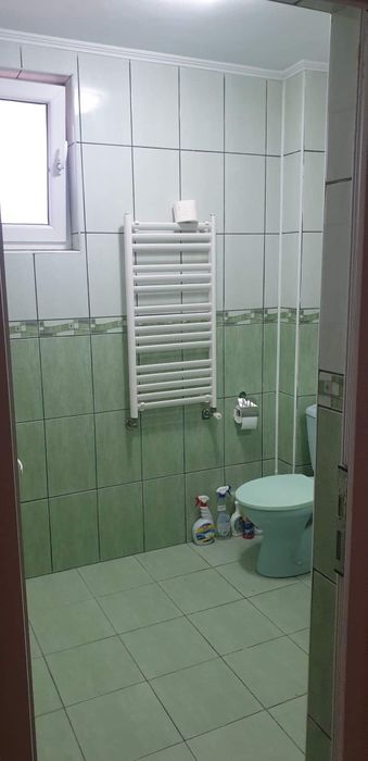 Închiriez casă Scheia