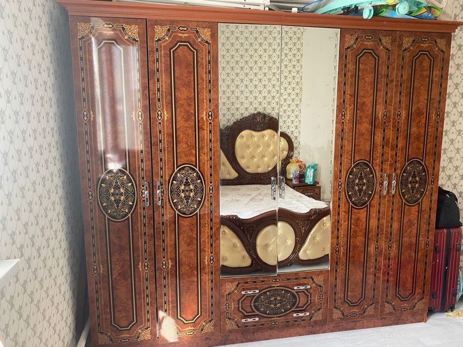 Спальный гарнитур!