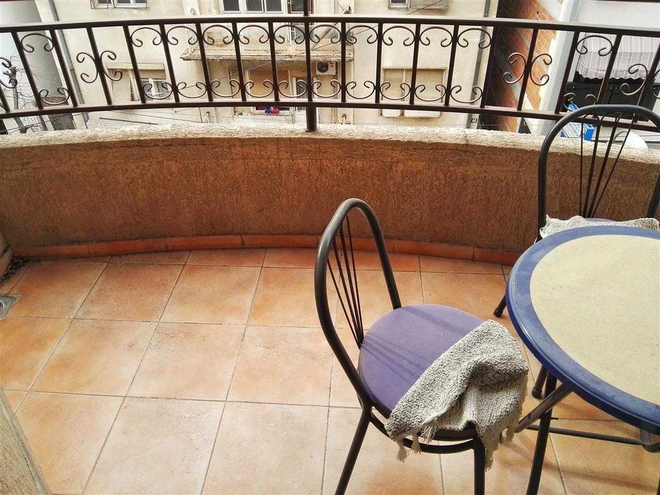 Дава се под наем Двустаен апартамент в Бургас, Център - 64 кв.м за 255 € - Снимка #6