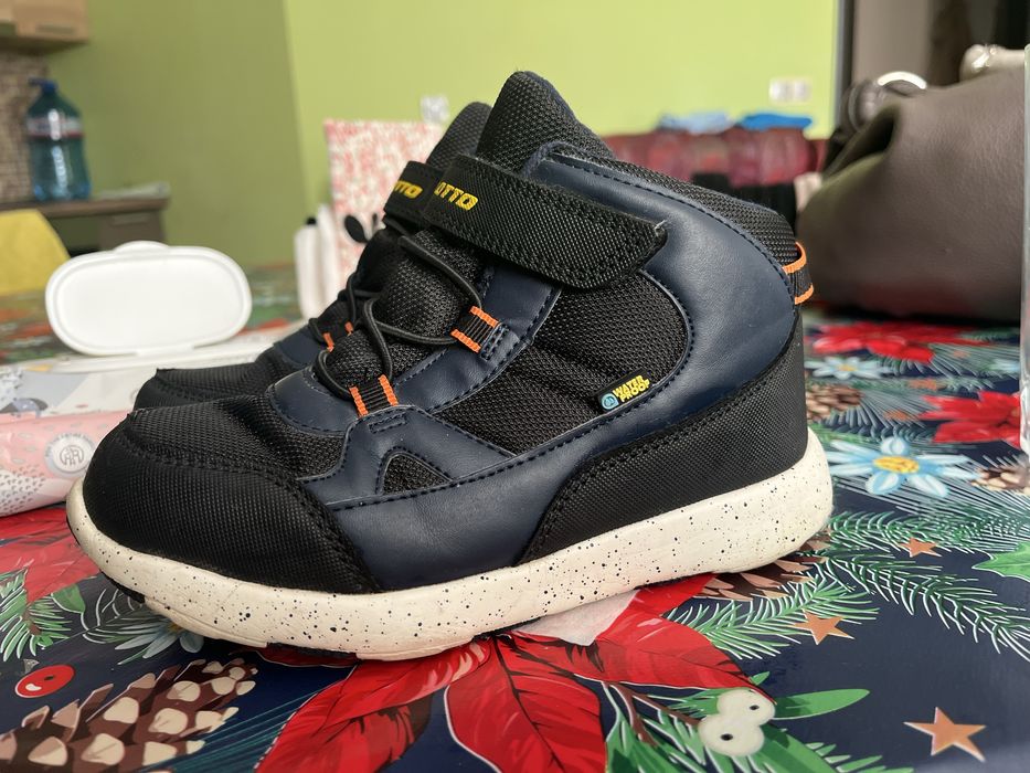 Ботушки    Лото    за   момче-   30 номер